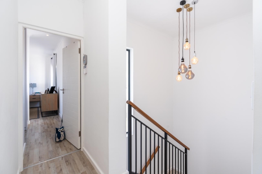 4 Bedroom Property for Sale in Sandown Western Cape